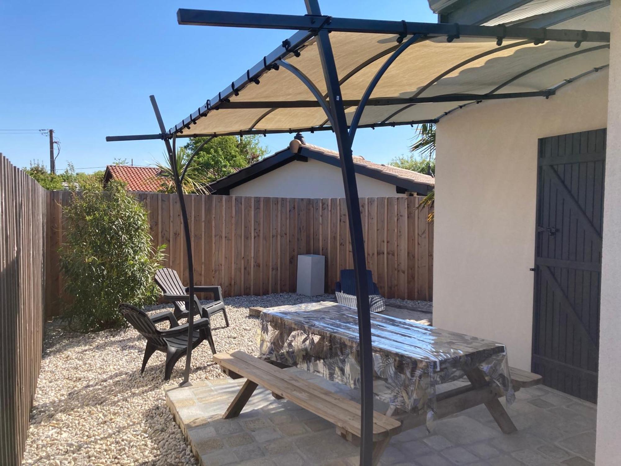Charme & Confort- Les Cottages Du Bassin D'Arcachon- Petit-Dejeuner Sur Demande - Nuitee, Court Sejour, Semaine Gujan-Mestras Exterior foto